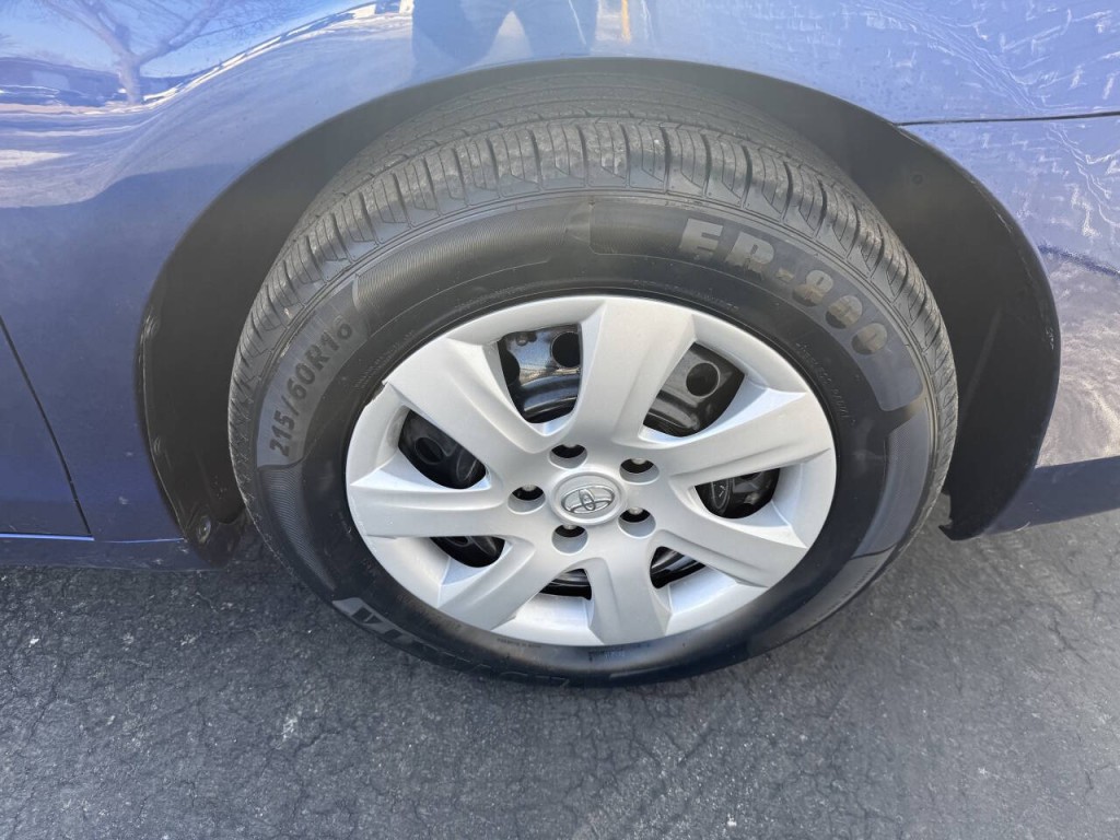 2011 Toyota Camry Image 19