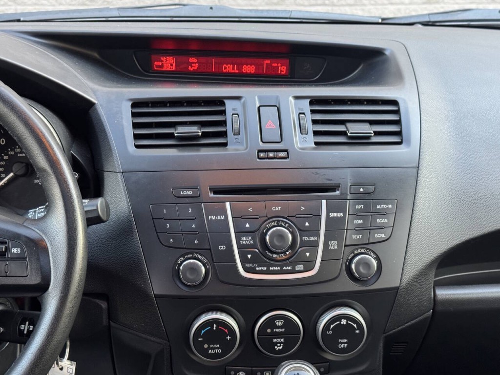 2014 Mazda Mazda5 Image 32
