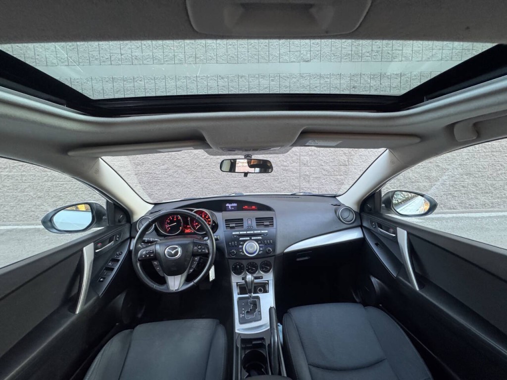 2010 Mazda Mazda3 Image 30