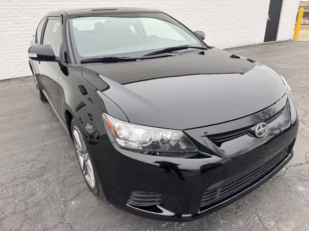 2011 Scion tC Image 6