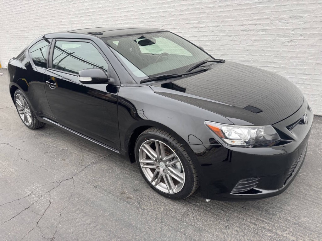 2011 Scion tC Image 7