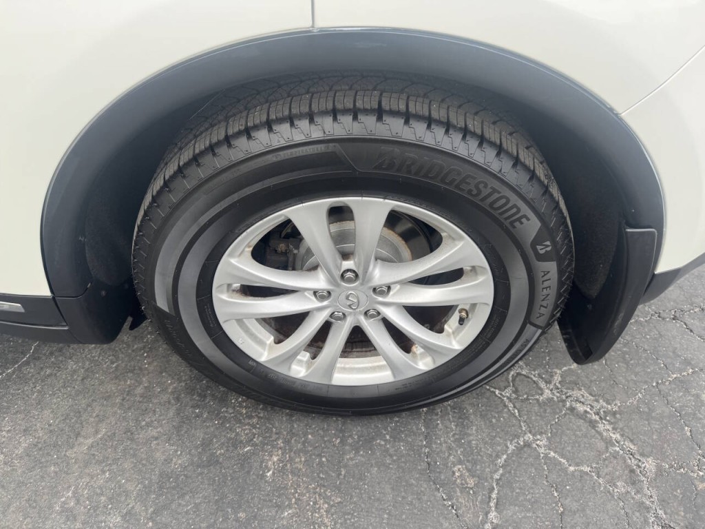 2012 INFINITI FX35 Image 20