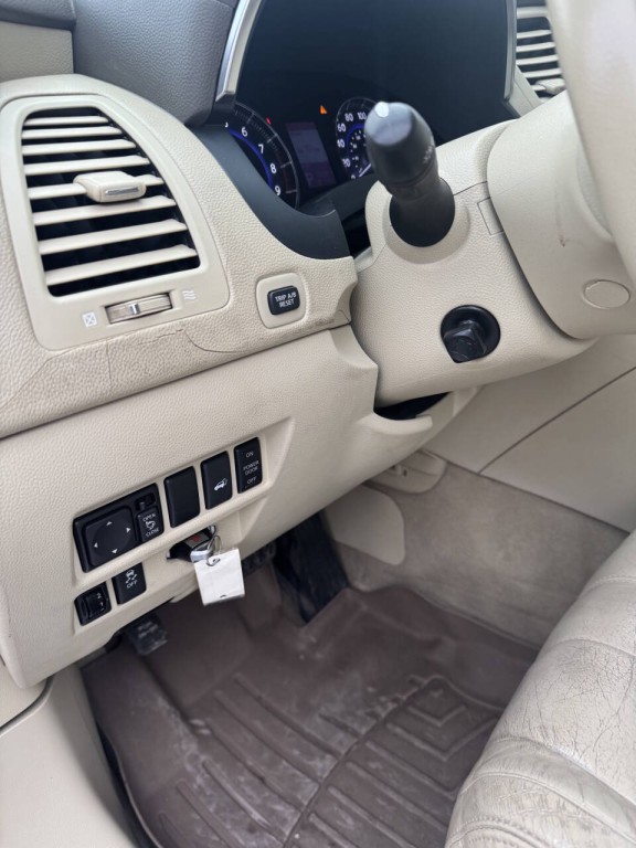 2012 INFINITI FX35 Image 27