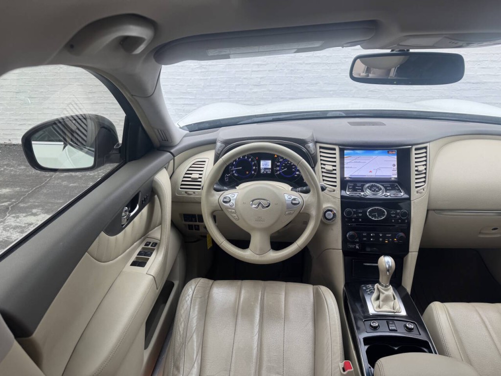 2012 INFINITI FX35 Image 34