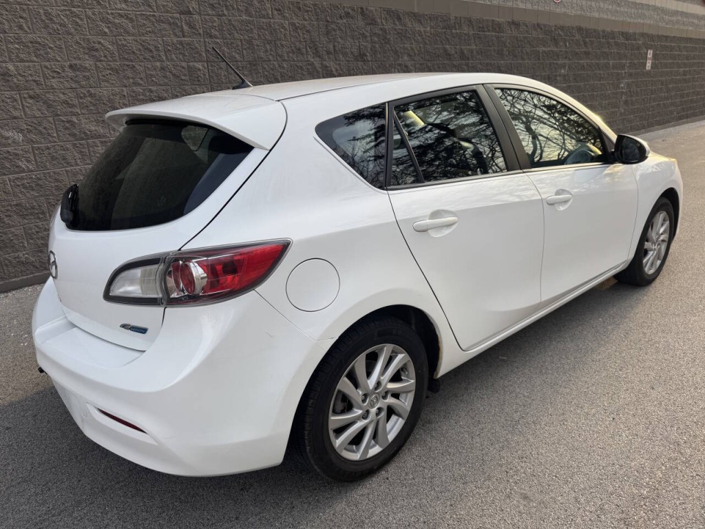 2012 Mazda Mazda3 Image 11