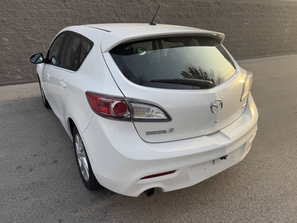 2012 Mazda Mazda3 Image 16