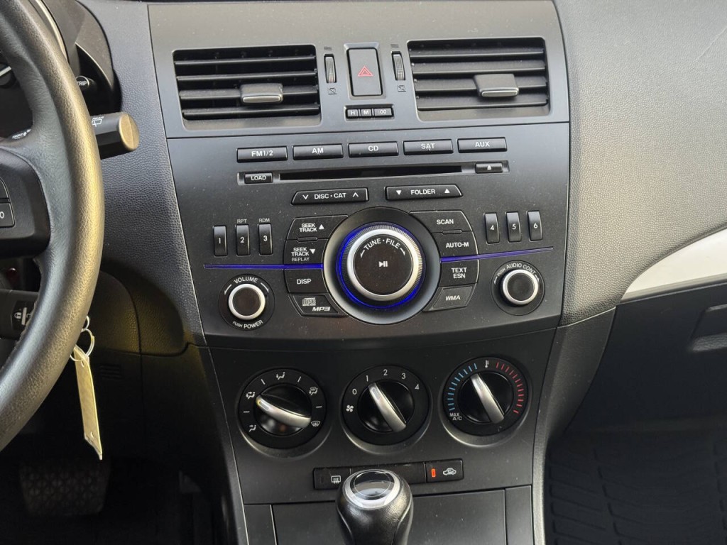 2012 Mazda Mazda3 Image 26