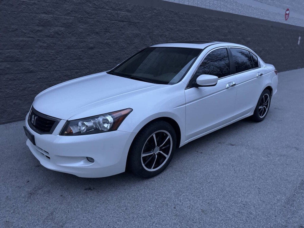 2009 Honda Accord Image 1