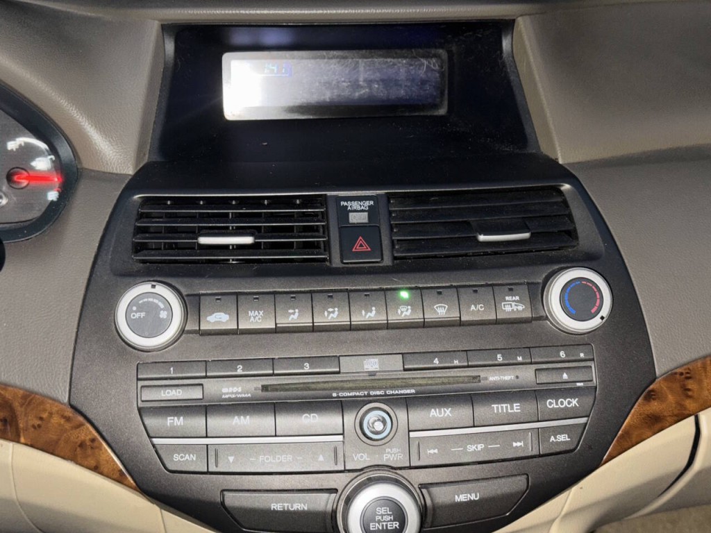 2009 Honda Accord Image 12