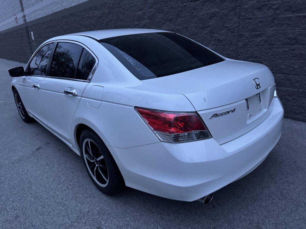 2009 Honda Accord Image 13
