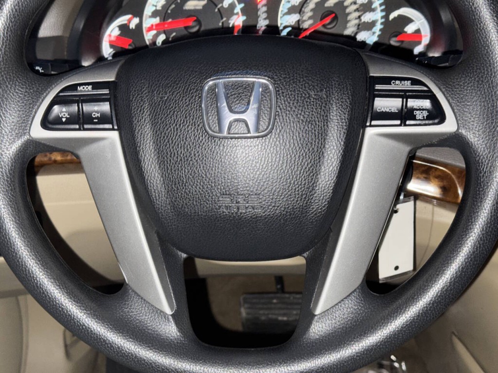 2009 Honda Accord Image 14