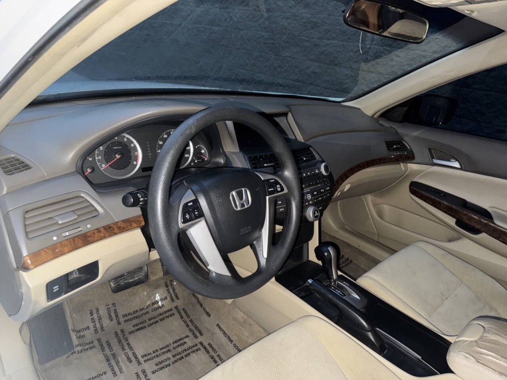 2009 Honda Accord Image 19