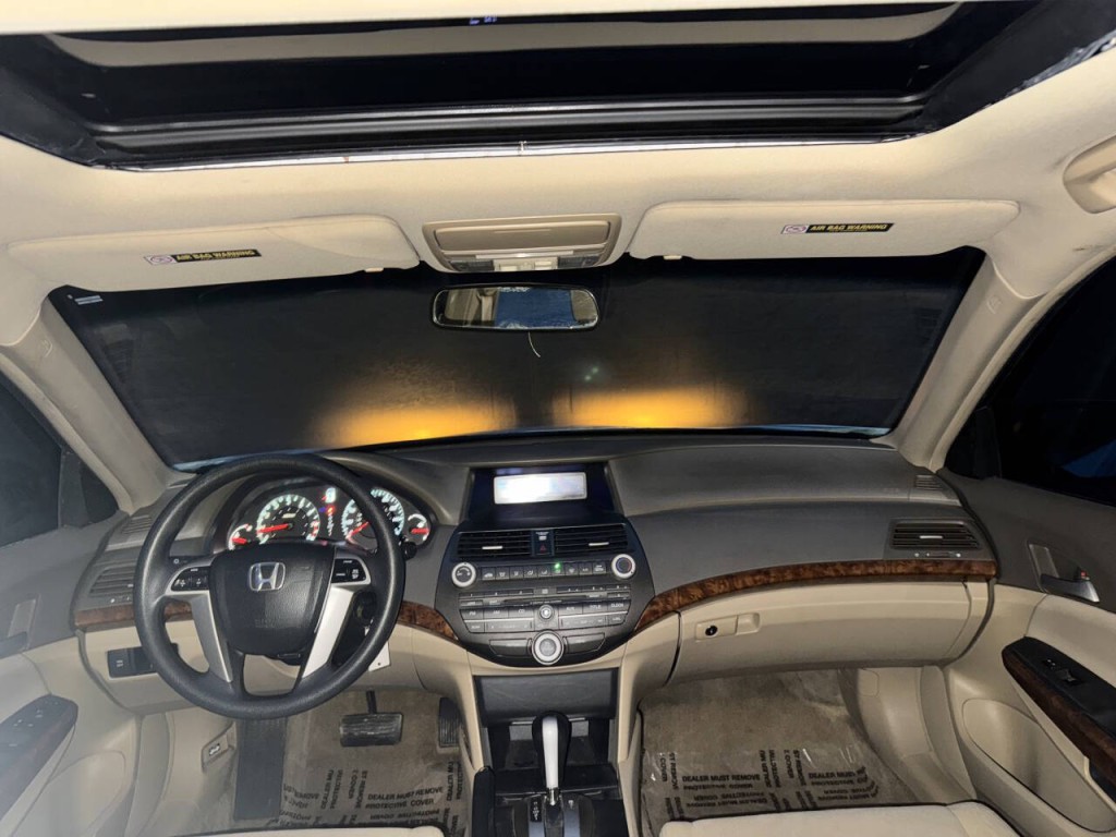 2009 Honda Accord Image 21