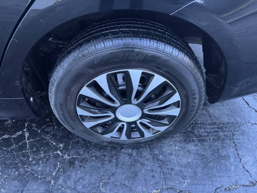 2010 Toyota Corolla Image 19