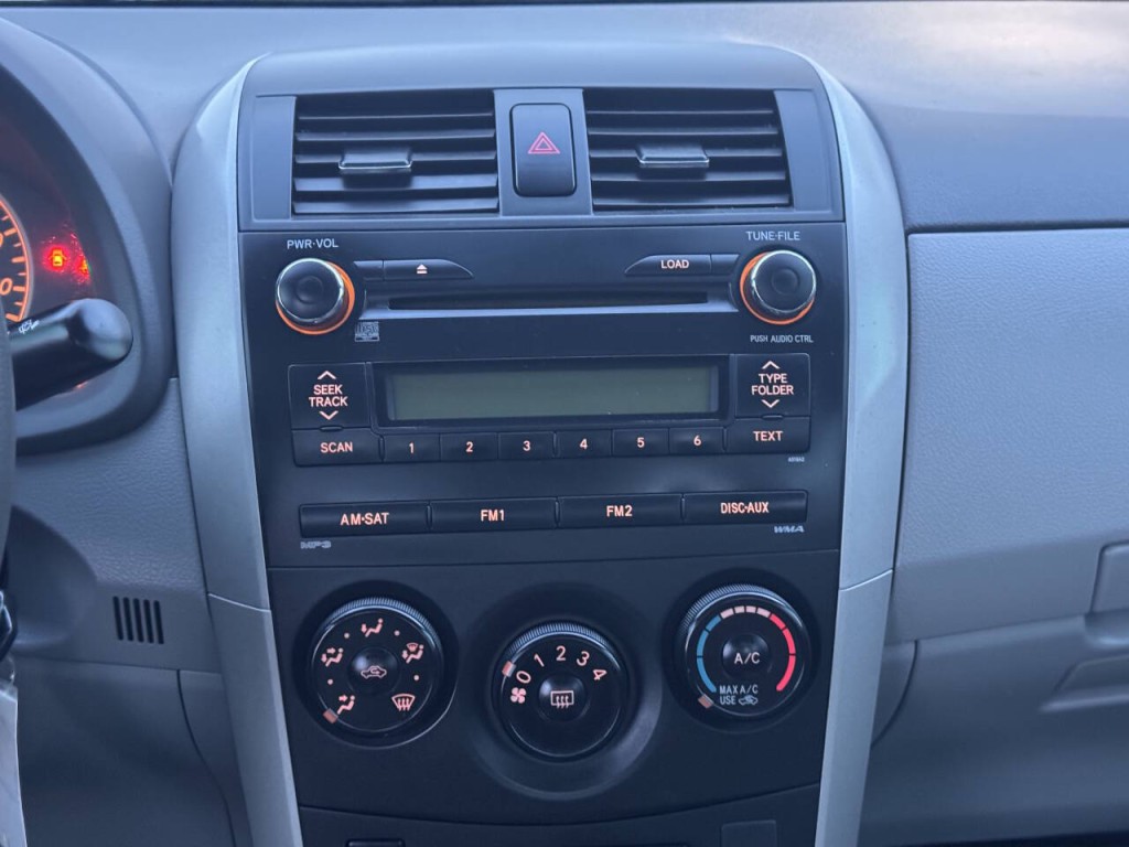 2010 Toyota Corolla Image 23