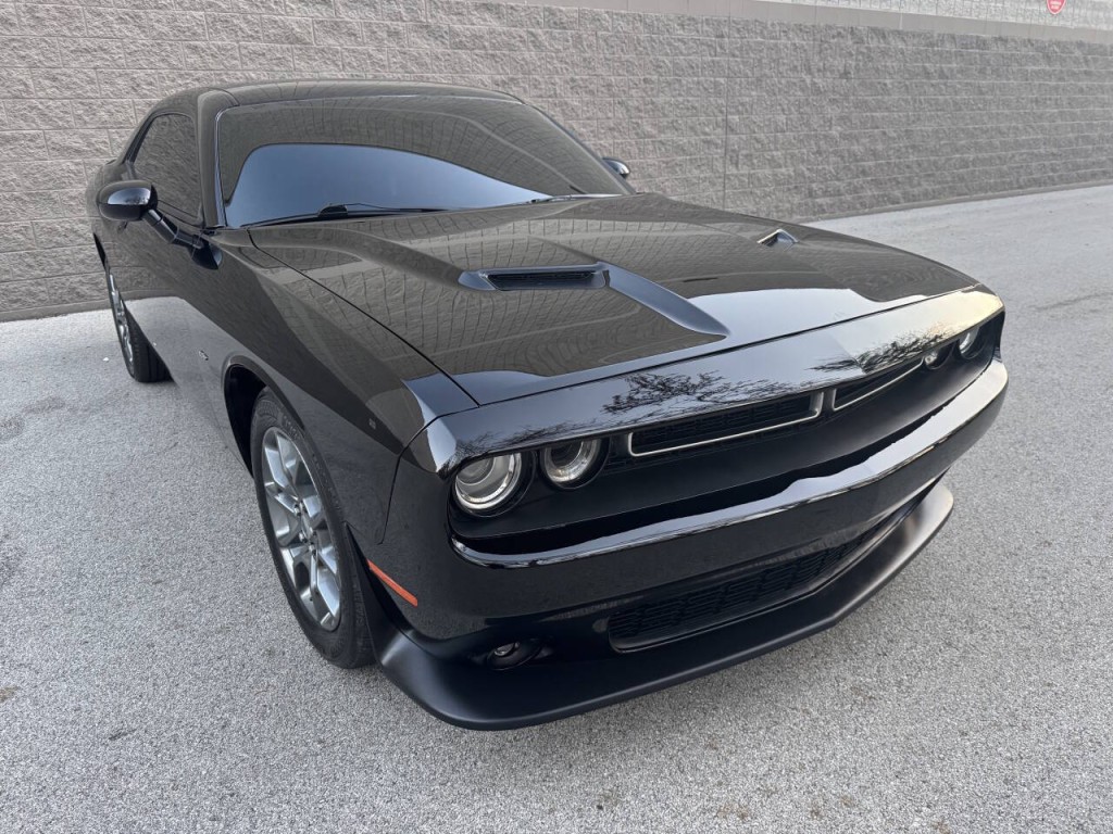 2017 Dodge Challenger Image 5