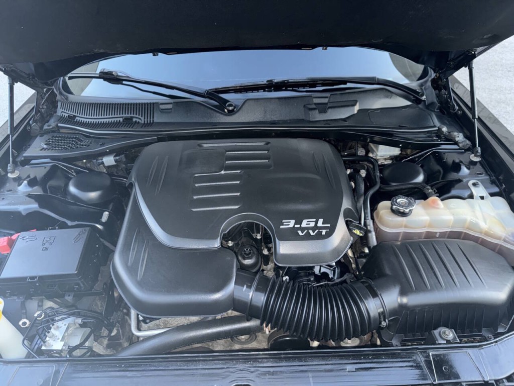2017 Dodge Challenger Image 12