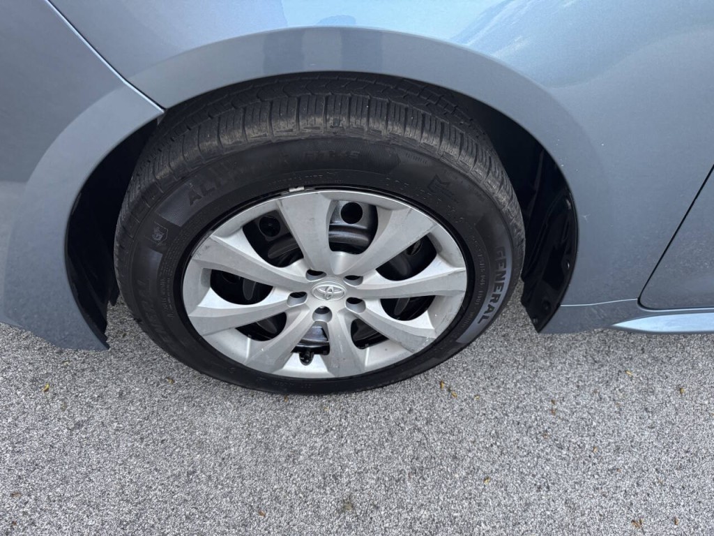 2020 Toyota Corolla Image 16