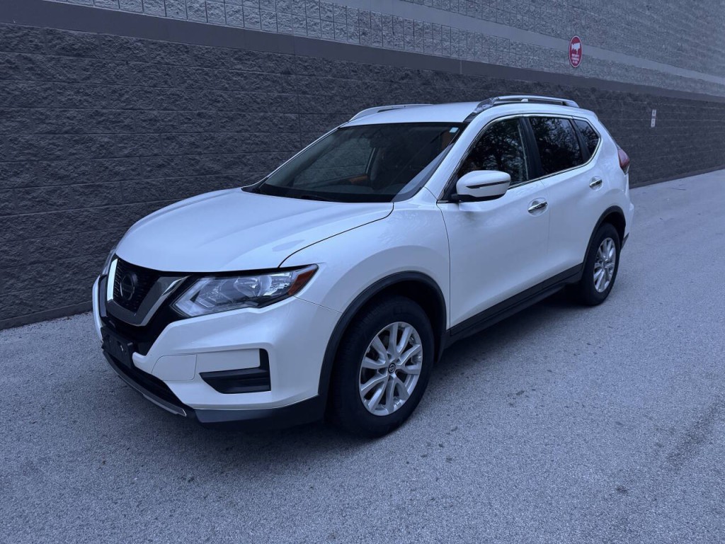 2018 Nissan Rogue Image 1
