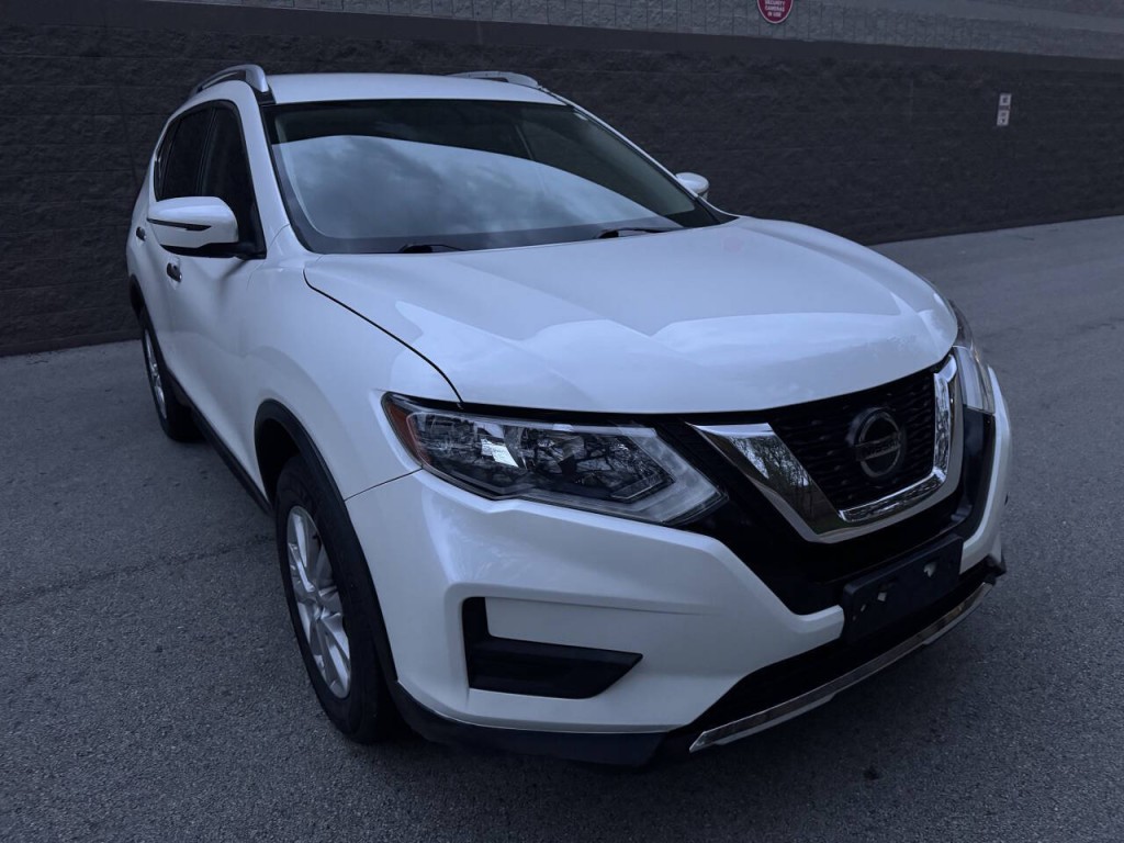 2018 Nissan Rogue Image 8