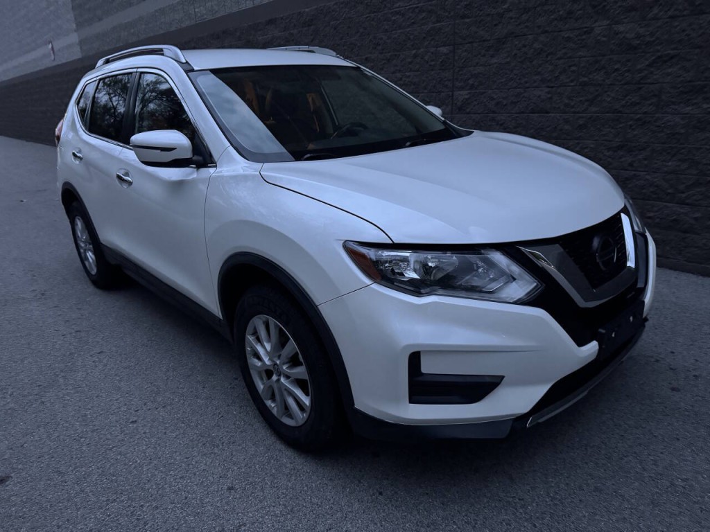 2018 Nissan Rogue Image 13