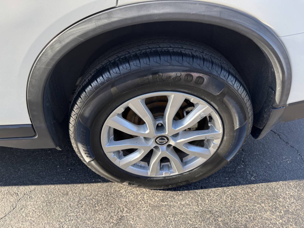 2018 Nissan Rogue Image 18