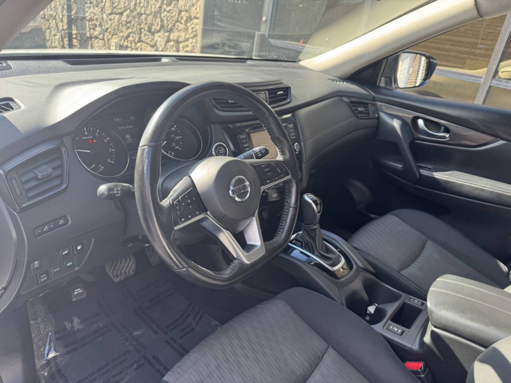 2018 Nissan Rogue Image 23