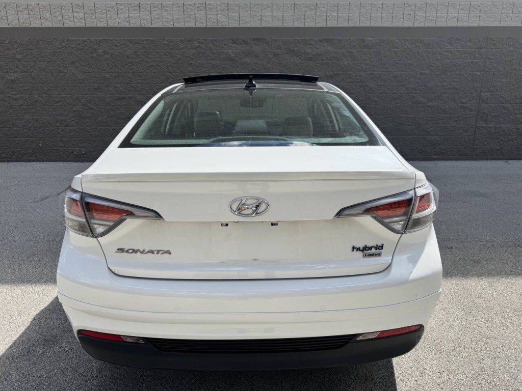 2016 Hyundai Sonata Image 14