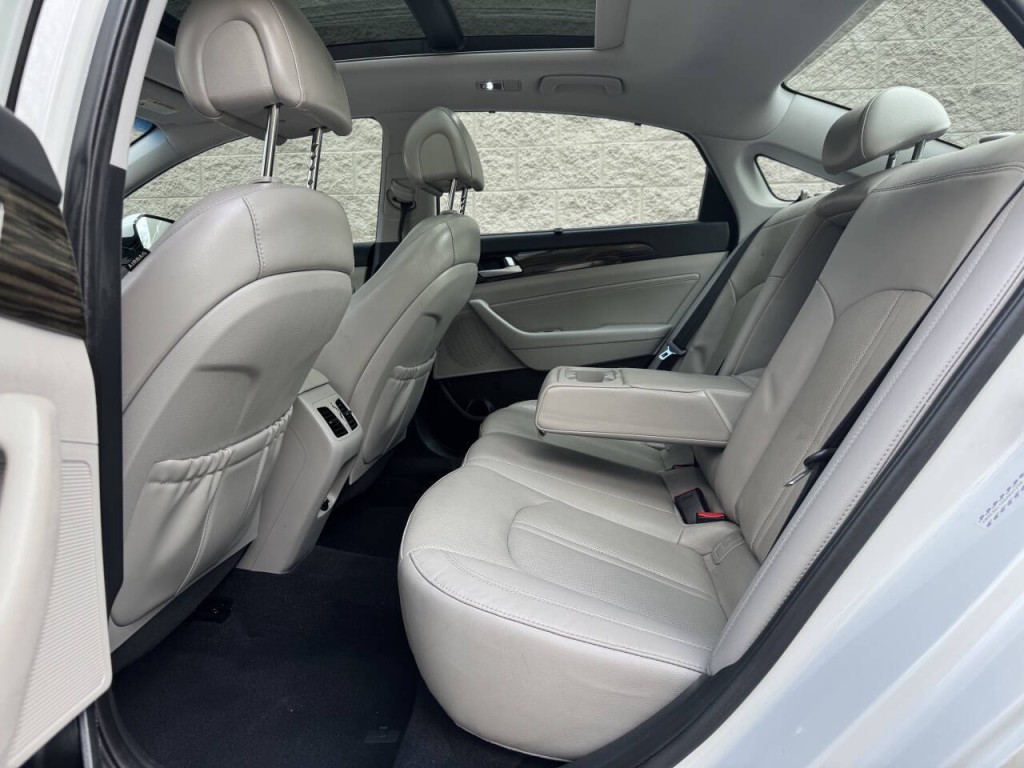 2016 Hyundai Sonata Image 25