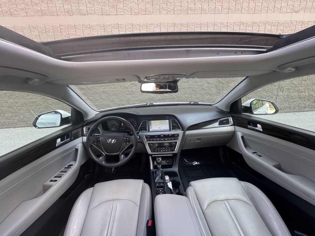 2016 Hyundai Sonata Image 31