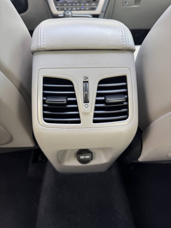 2016 Hyundai Sonata Image 34