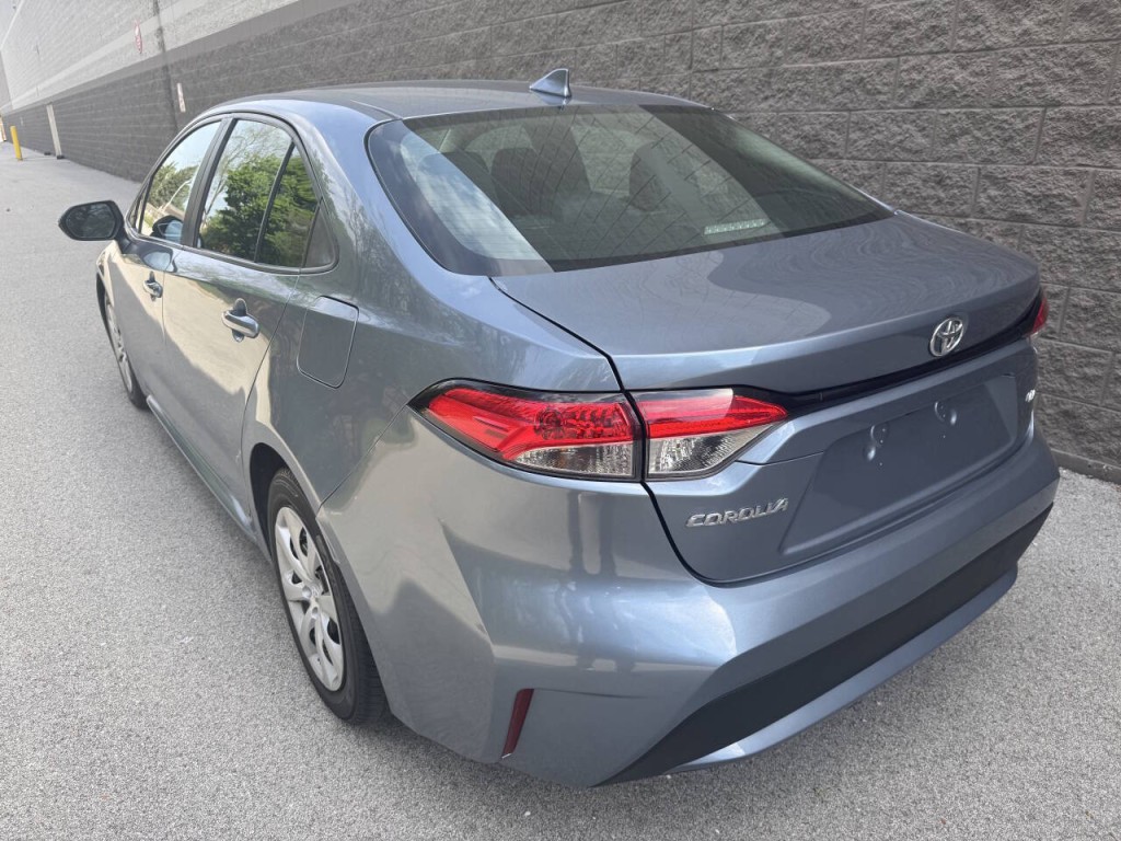 2021 Toyota Corolla Image 2