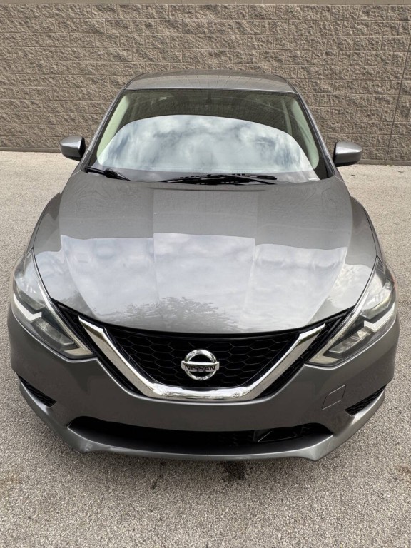 2018 Nissan Sentra Image 2