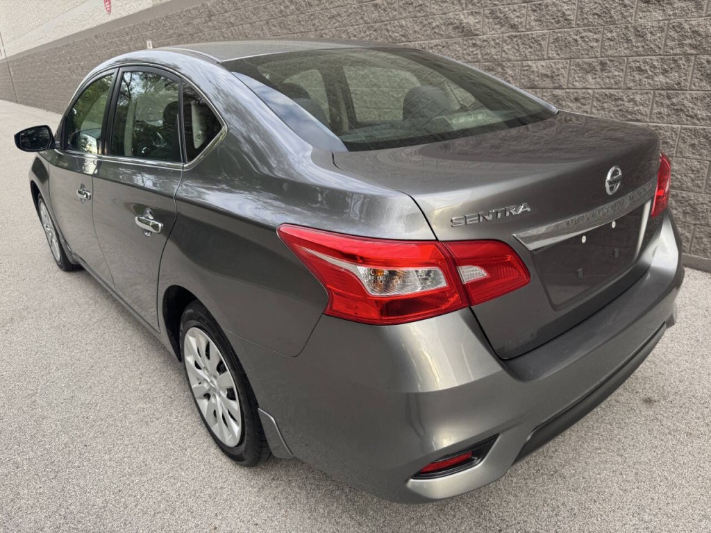 2018 Nissan Sentra Image 6