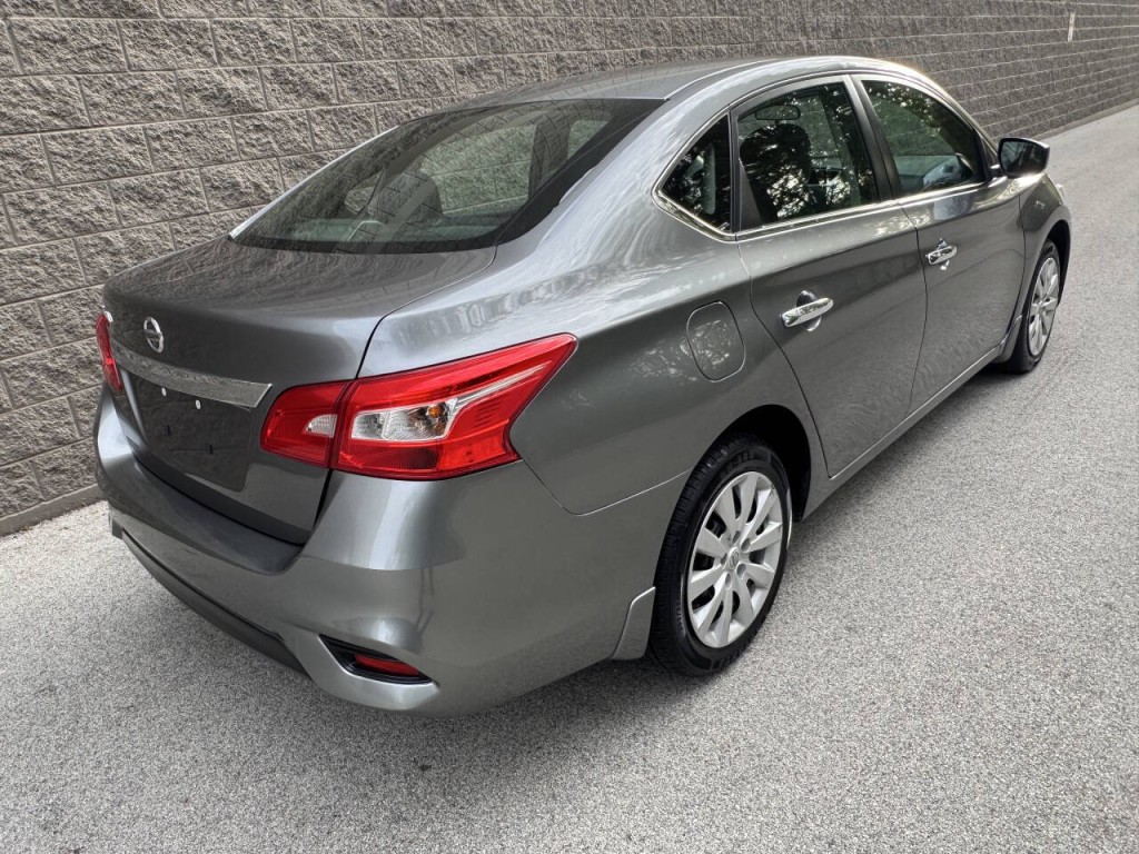 2018 Nissan Sentra Image 9