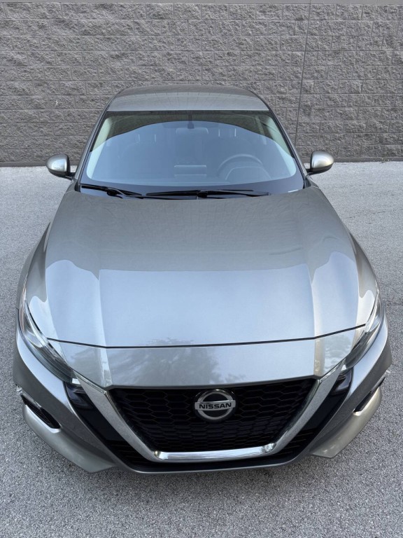 2020 Nissan Altima Image 8
