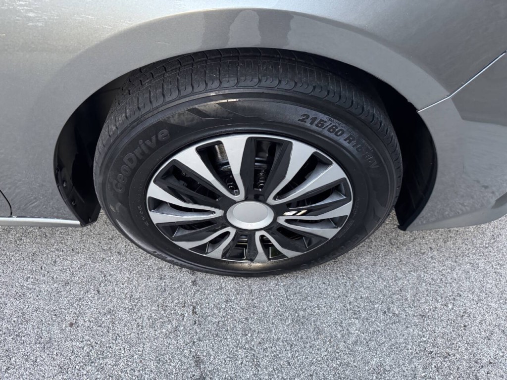 2020 Nissan Altima Image 21