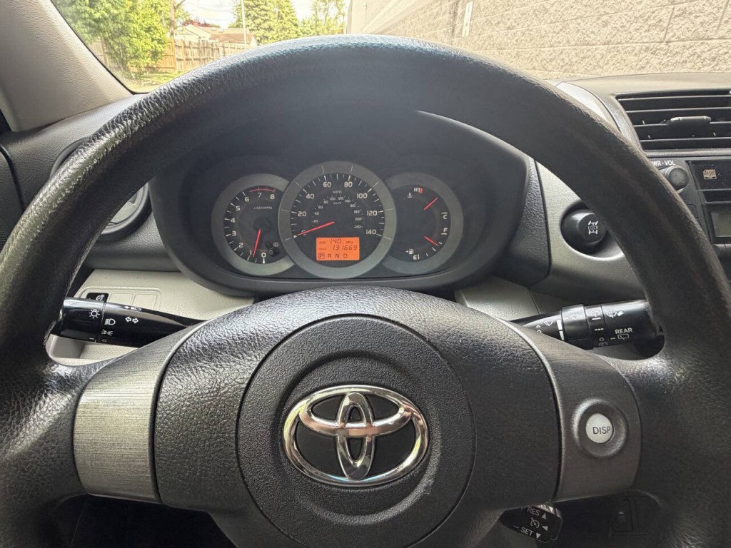 2011 Toyota Rav4 Image 4