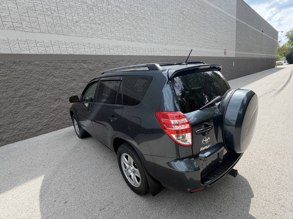 2011 Toyota Rav4 Image 23