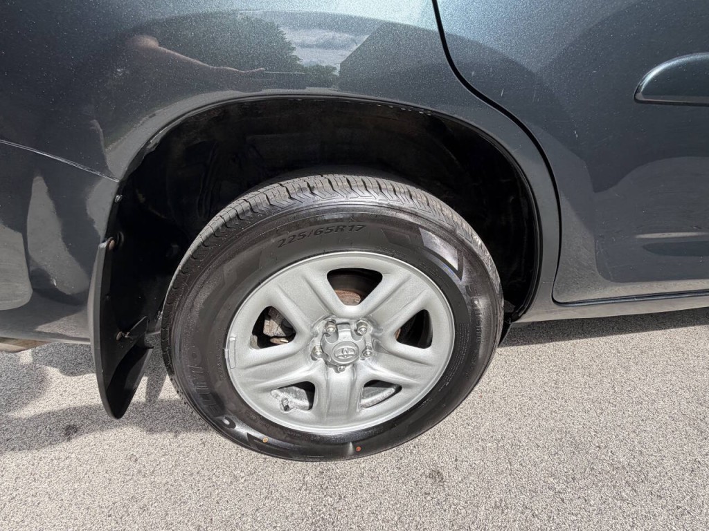 2011 Toyota Rav4 Image 26