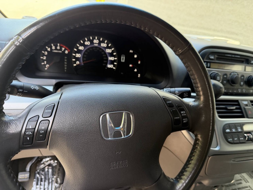2008 Honda Odyssey Image 5