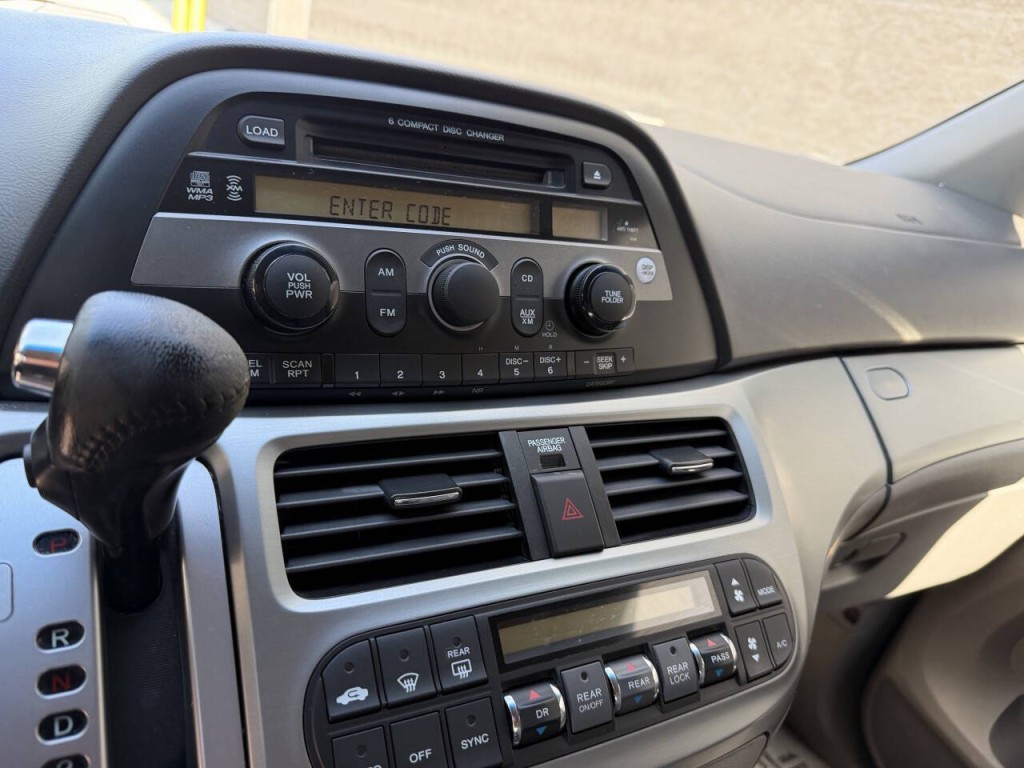 2008 Honda Odyssey Image 12