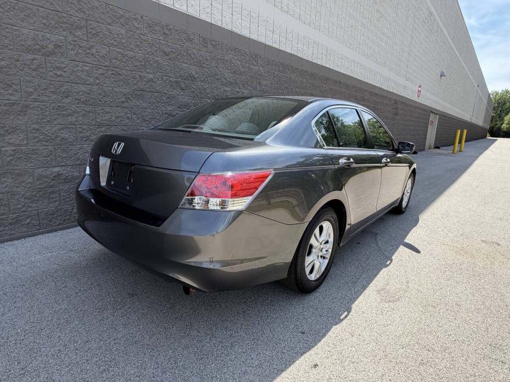 2008 Honda Accord Image 11