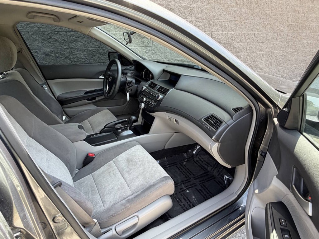 2008 Honda Accord Image 14