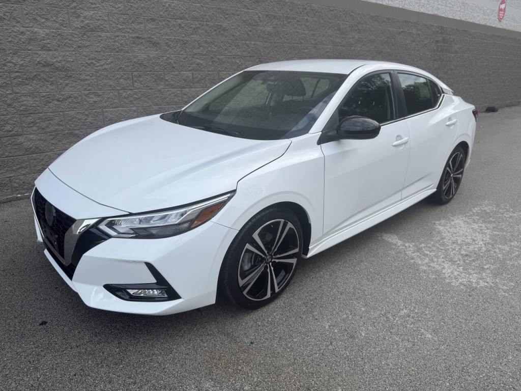 2021 Nissan Sentra Image 2