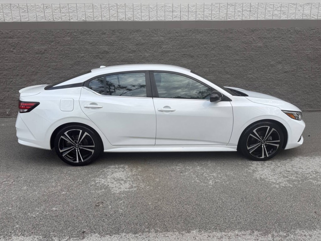 2021 Nissan Sentra Image 8