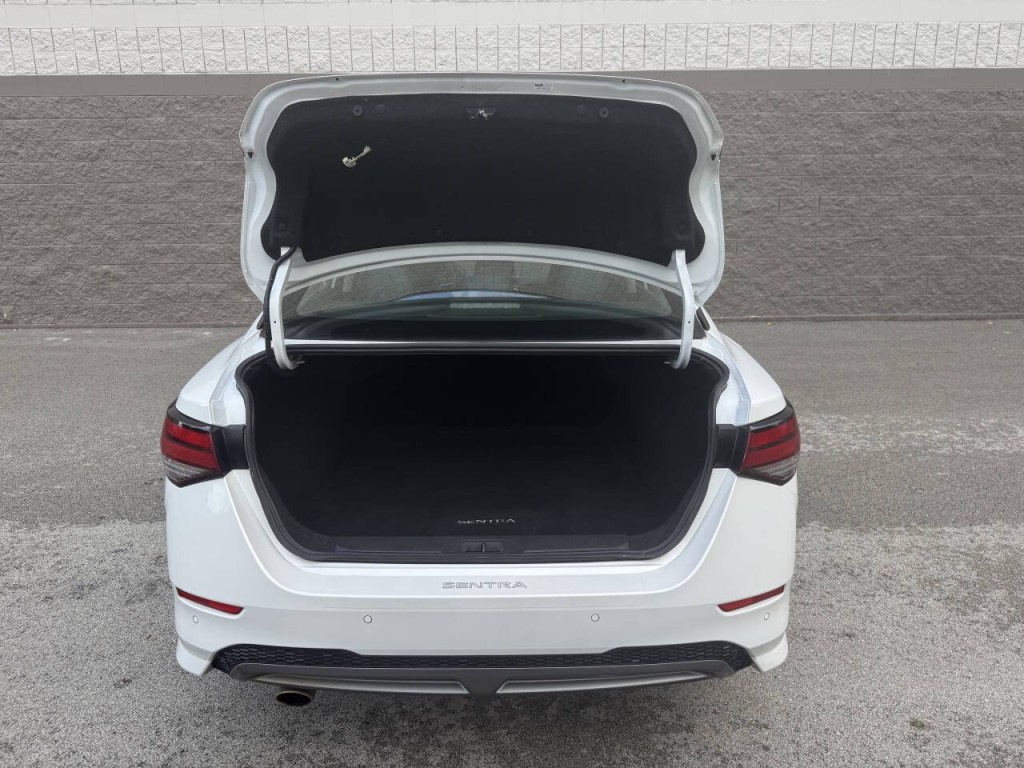 2021 Nissan Sentra Image 10
