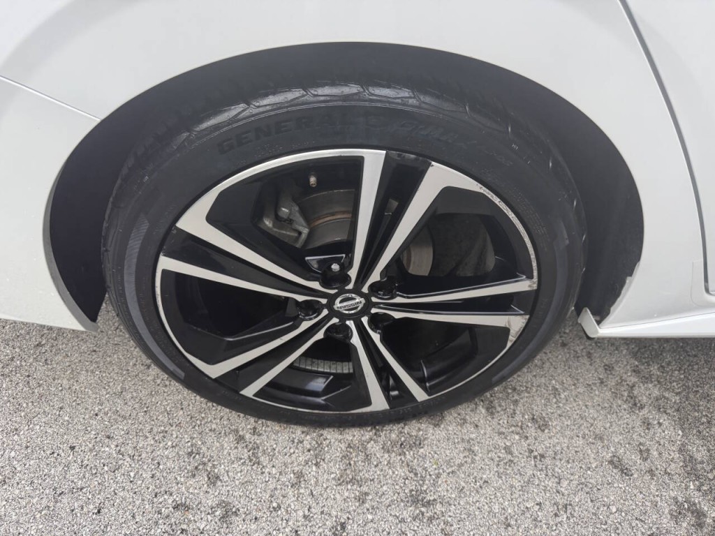 2021 Nissan Sentra Image 23