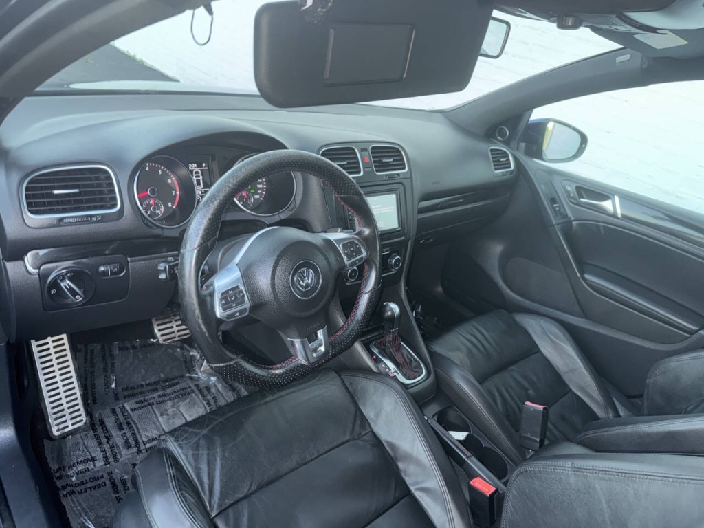 2011 Volkswagen GTI Image 20