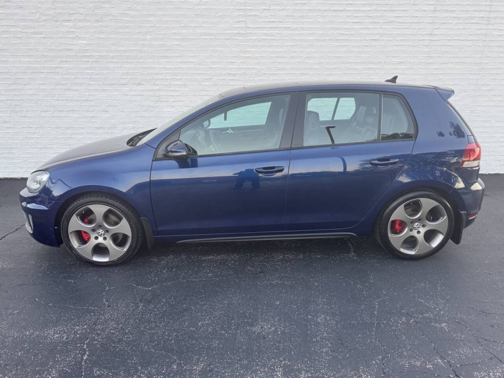 2011 Volkswagen GTI Image 27
